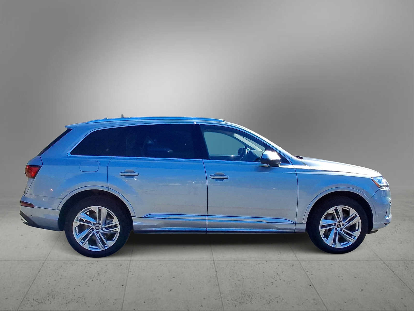 Certified 2023 Audi Q7 2.0T Premium w/ Convenience Package AWD/4WD image 9