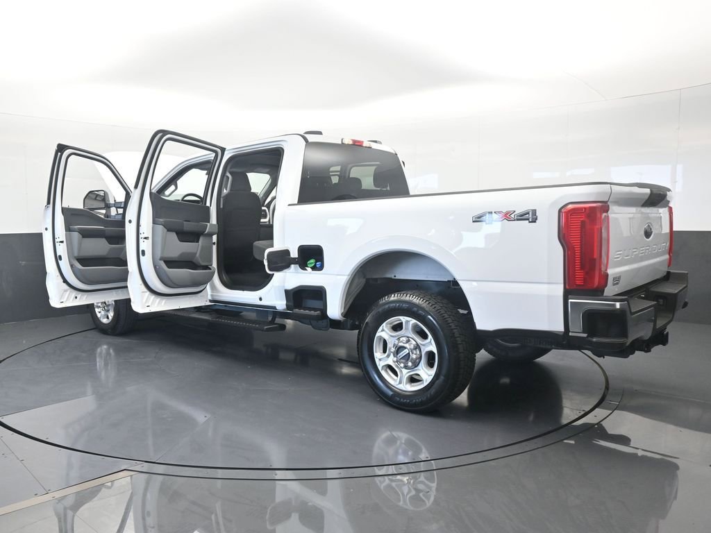 Used 2025 Ford F250 XLT image 79