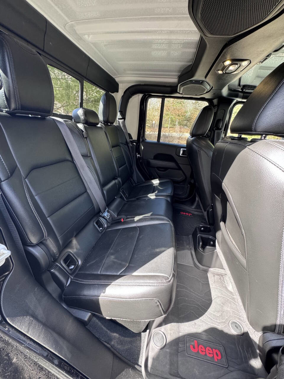 Used 2022 Jeep Gladiator Overland w/ Popular Equipment Package image 10