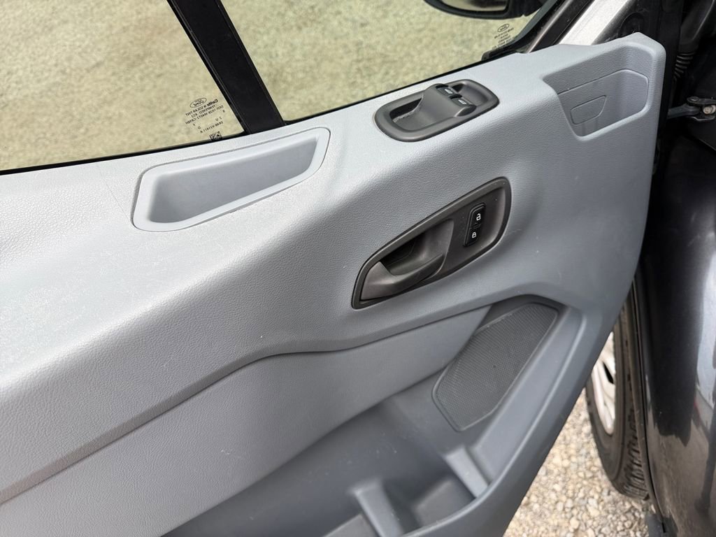 Used 2018 Ford Transit 350 XLT image 11
