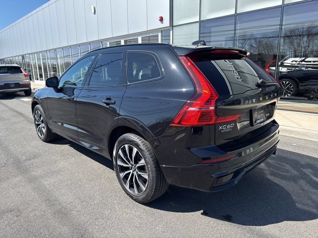 Certified 2025 Volvo XC60 B5 Plus AWD/4WD image 3