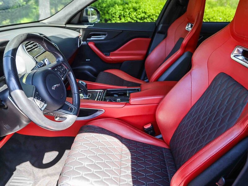 Used 2020 Jaguar F-PACE SVR AWD/4WD image 26