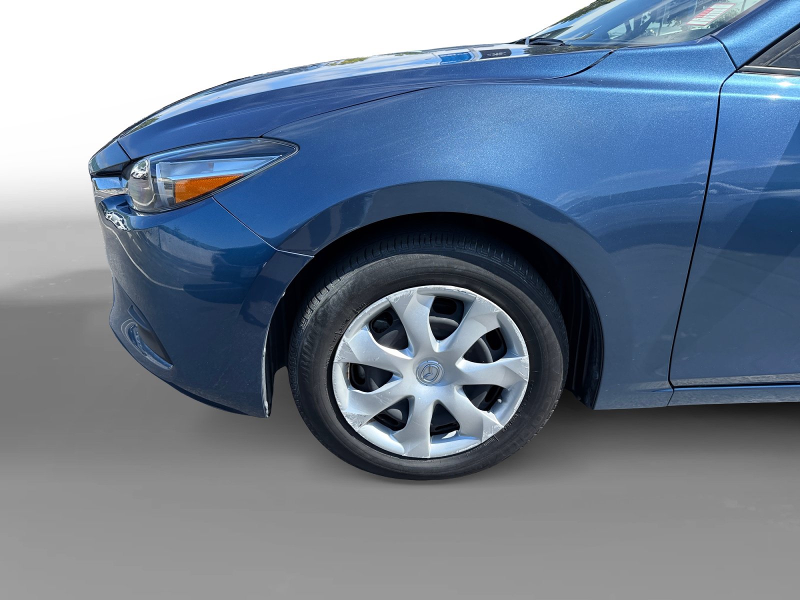 Used 2018 MAZDA MAZDA3 Sport FWD image 9