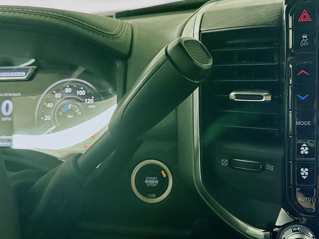 New 2025 RAM 3500 Laramie AWD/4WD image 12