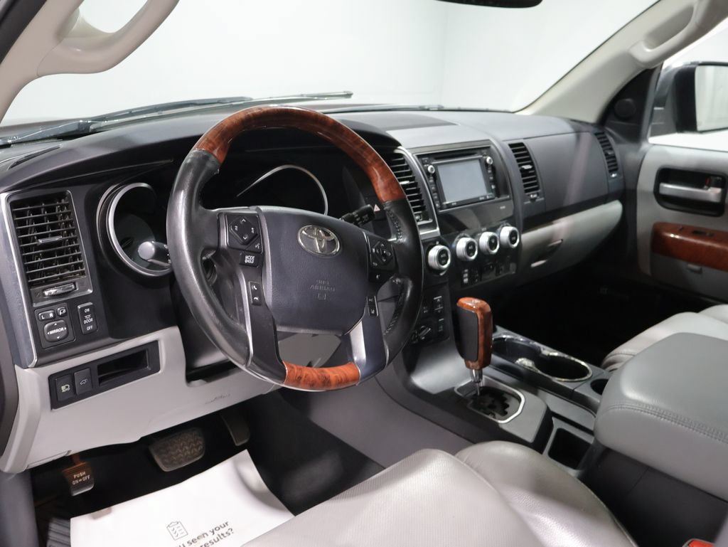 Used 2019 Toyota Sequoia Platinum AWD/4WD image 15