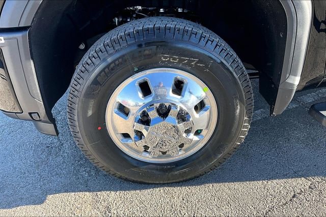New 2026 GMC Sierra 3500 Denali w/ Technology Package image 12