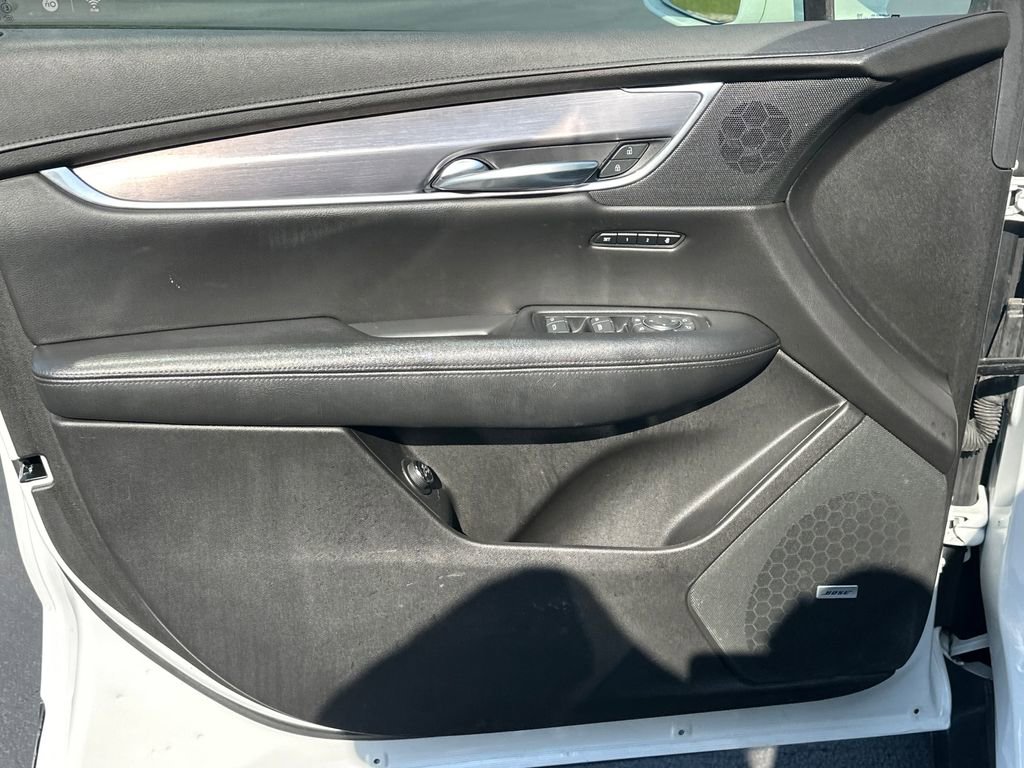 Used 2019 Cadillac XT5 Luxury AWD/4WD image 9