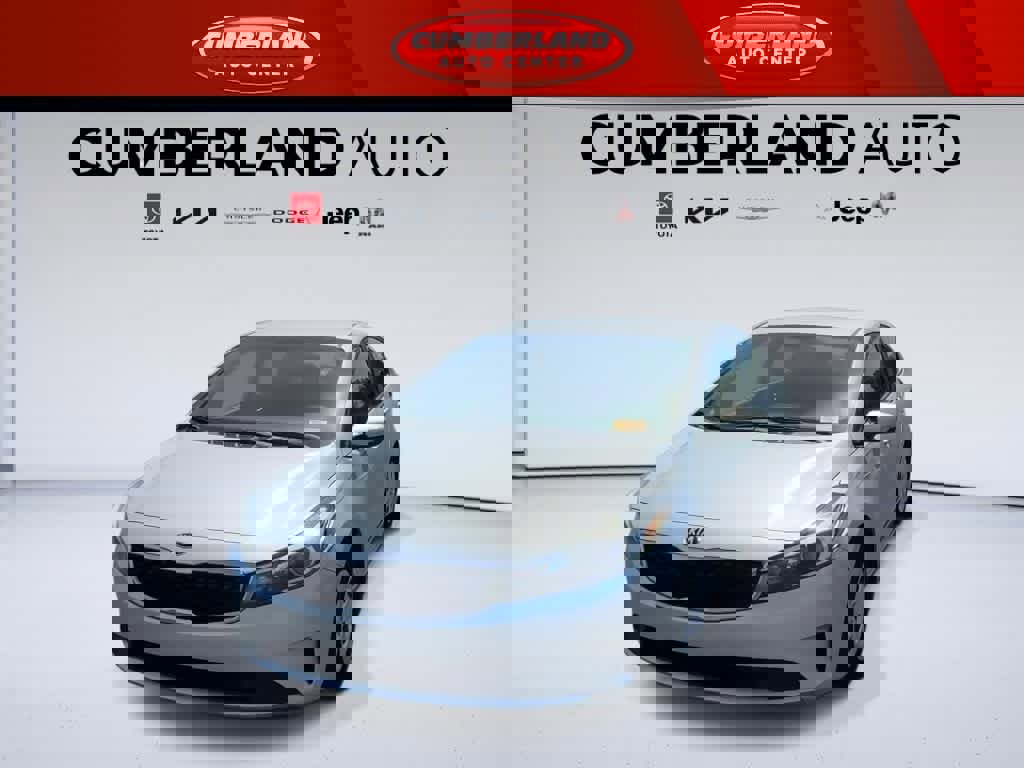 Used 2017 Kia Forte LX image 3