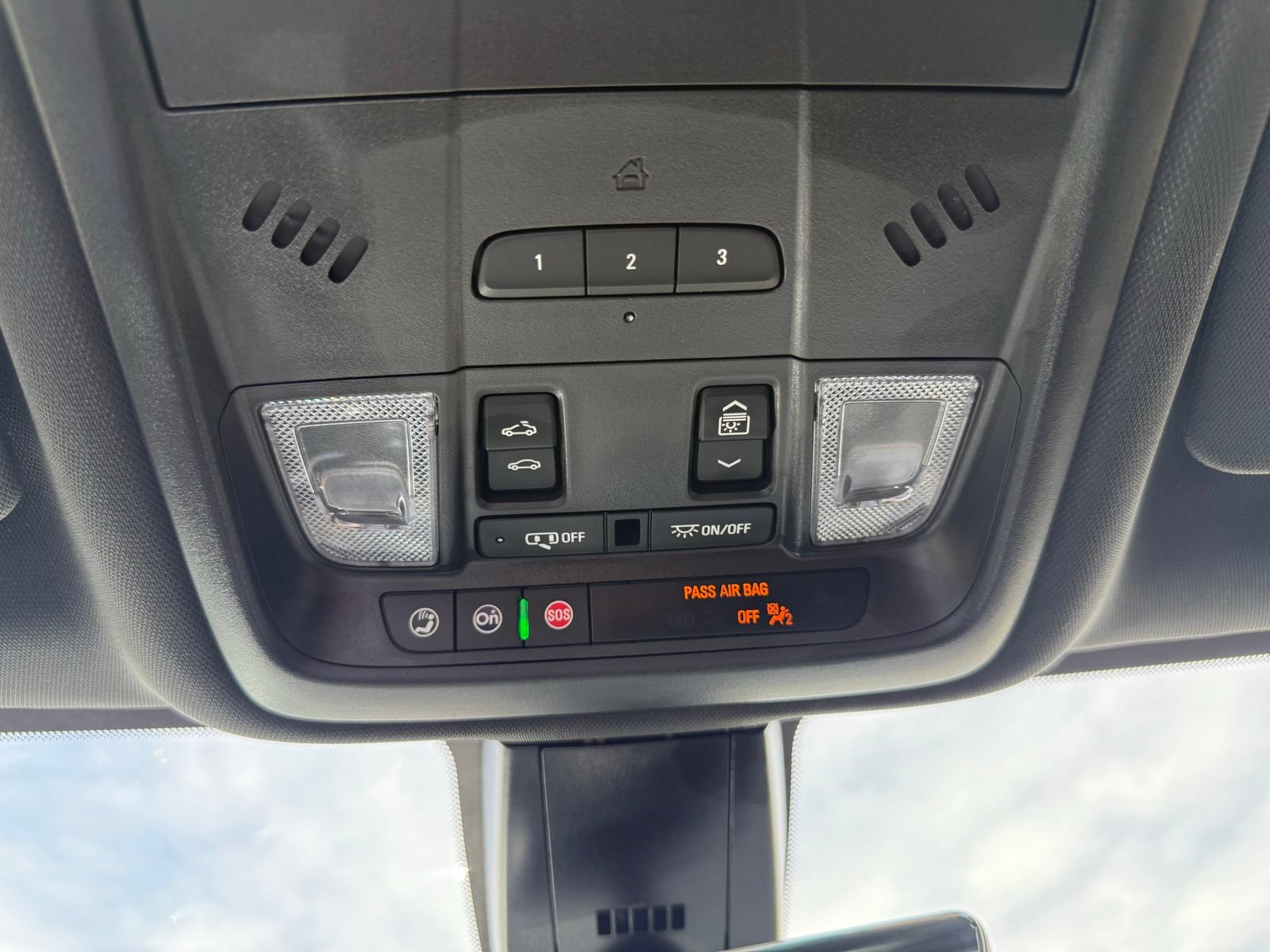 Used 2024 Chevrolet Blazer Premier w/ Driver Confidence II Package FWD image 21