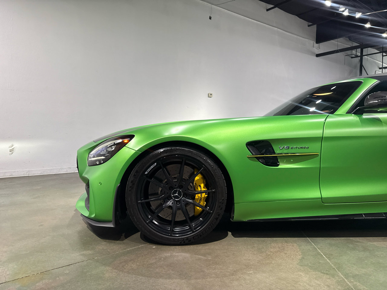 Used 2020 Mercedes-Benz AMG GT R image 4