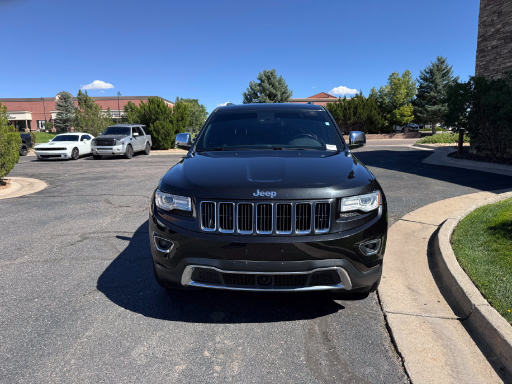 Used 2015 Jeep Grand Cherokee Limited w/ Luxury Group II AWD/4WD image 3