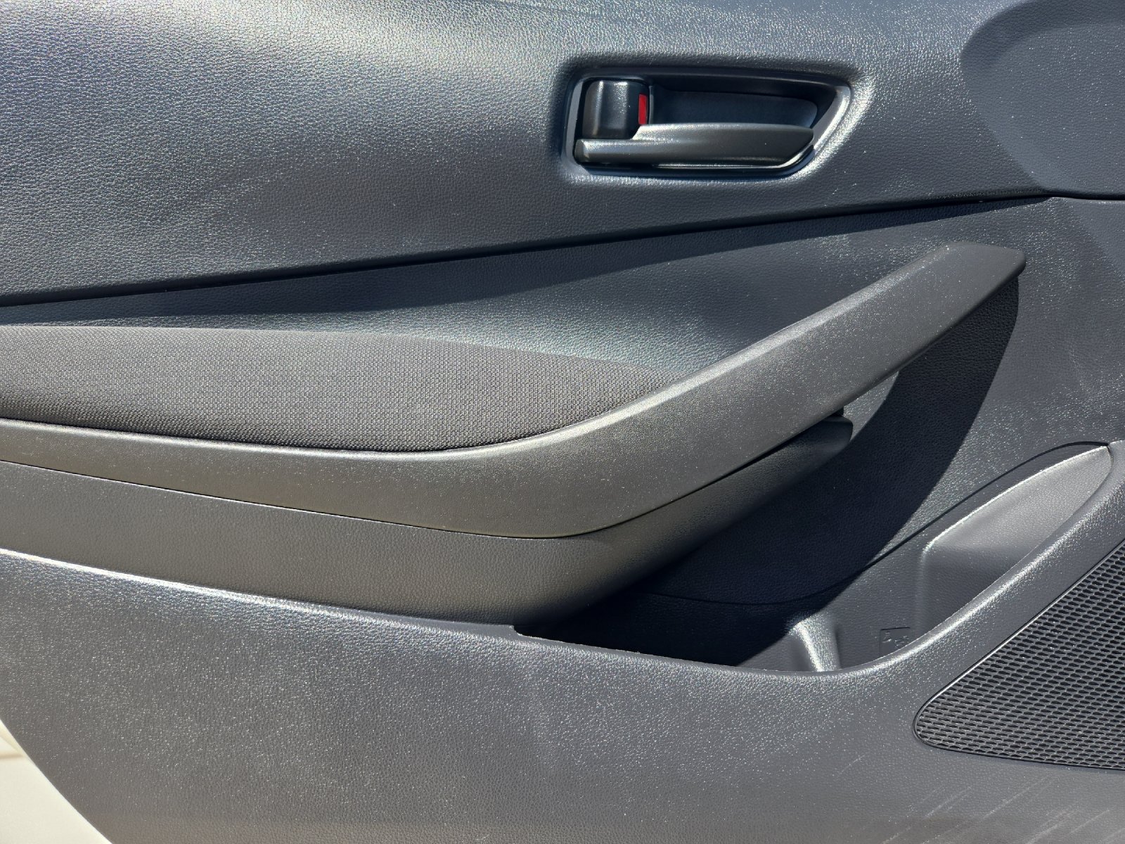 Used 2024 Toyota Corolla LE FWD image 10