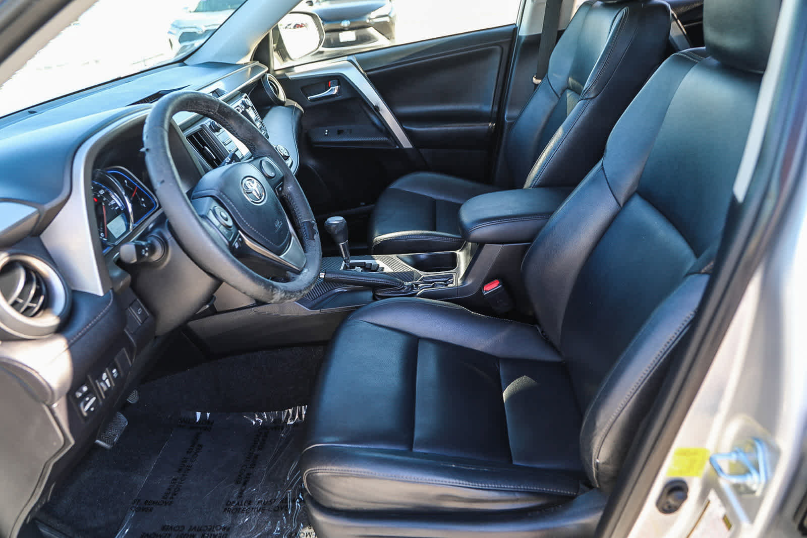 Used 2013 Toyota RAV4 Limited image 17