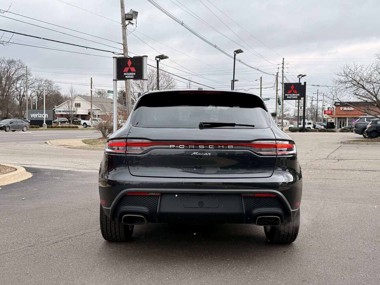 Used 2022 Porsche Macan image 9