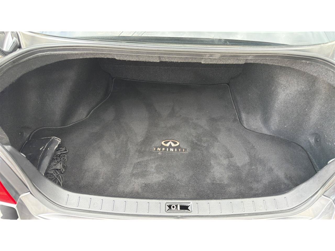 Used 2011 INFINITI G25 x w/ Moonroof Pkg AWD/4WD image 30