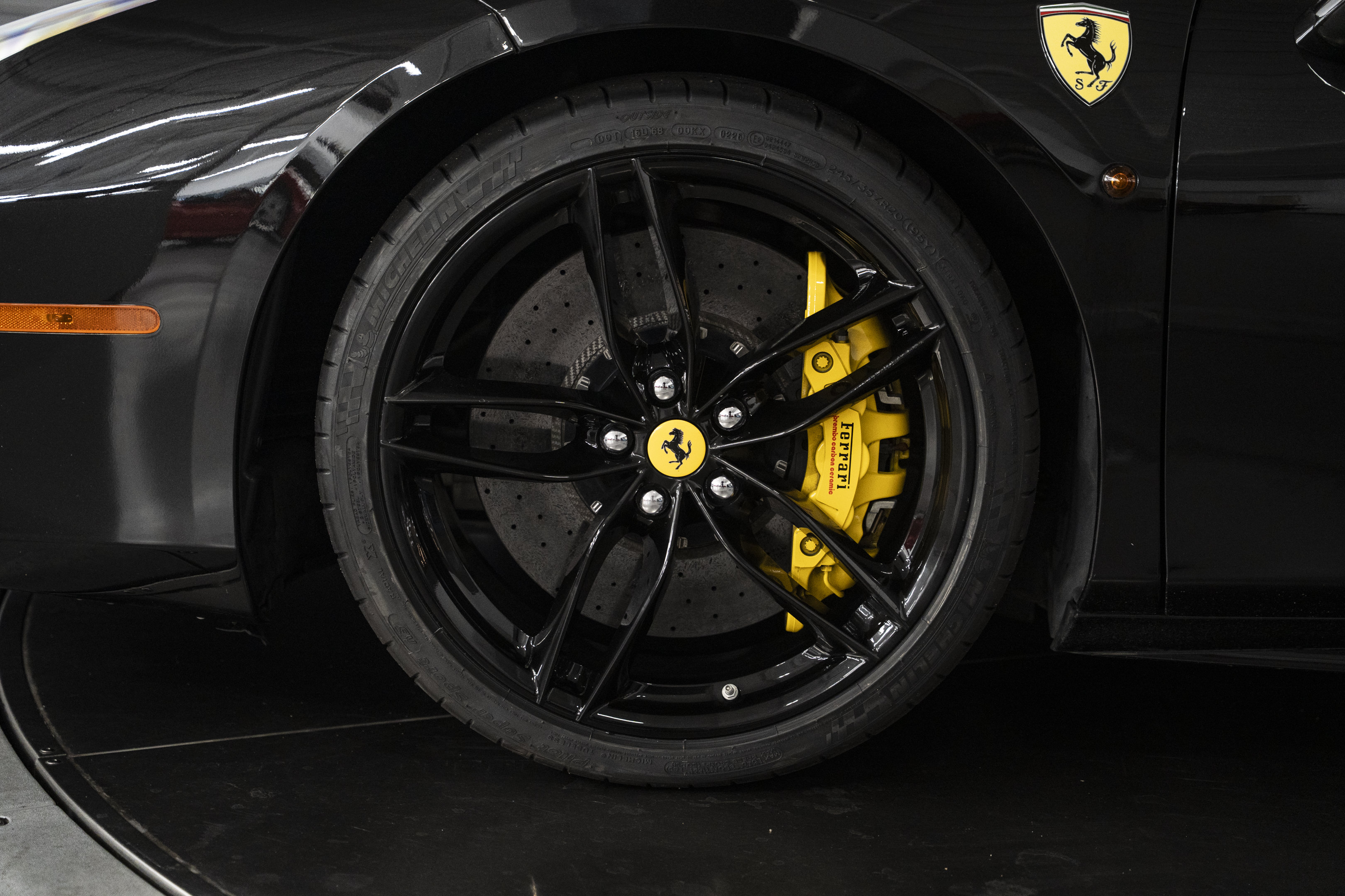 Used 2016 Ferrari 488 GTB RWD image 15