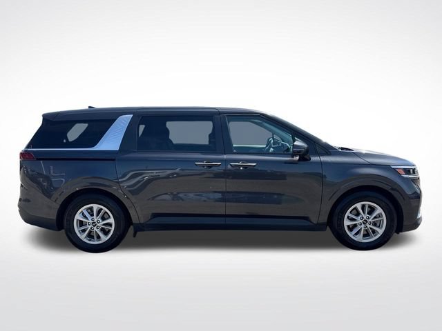 Used 2022 Kia Carnival LX FWD image 6