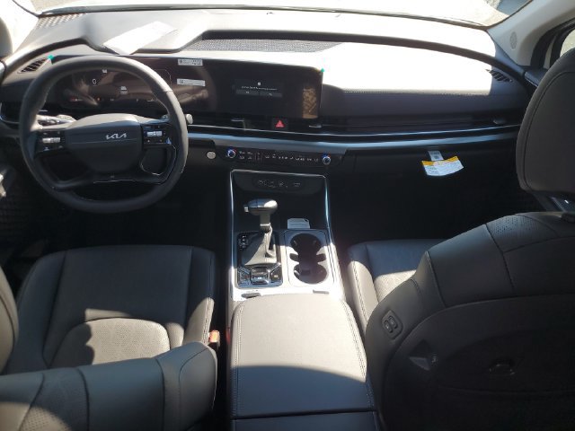 New 2027 Kia Carnival SX w/ Dark Edition Package FWD image 8