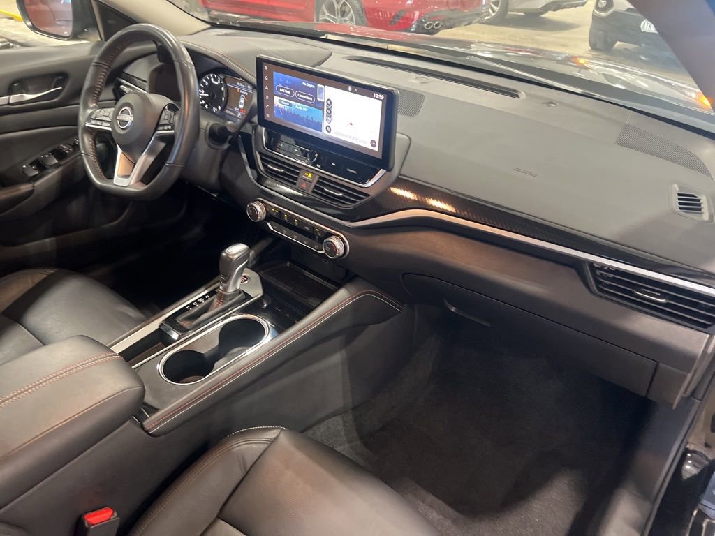 Certified 2024 Nissan Altima 2.5 SR w/ SR Premium Package image 22