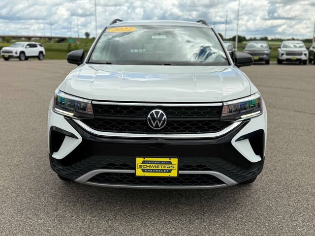 Used 2022 Volkswagen Taos S FWD image 2