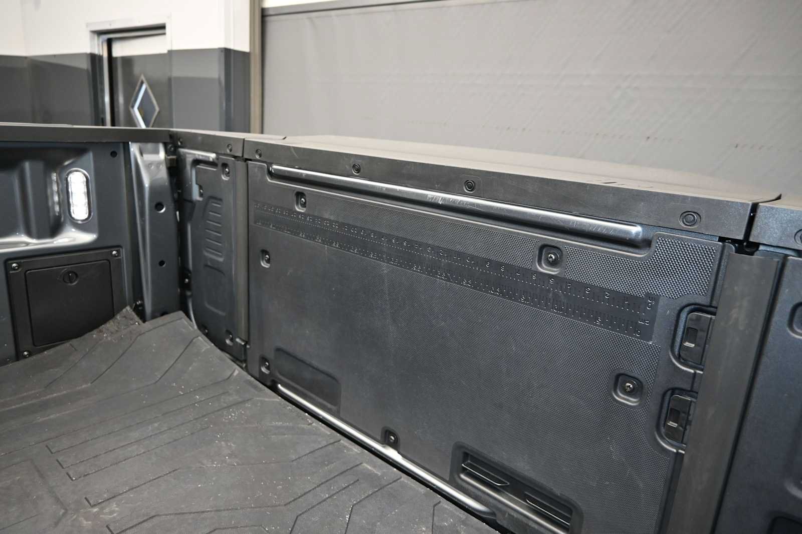 Used 2025 Ford F150 Lariat w/ Equipment Group 502A High AWD/4WD image 26