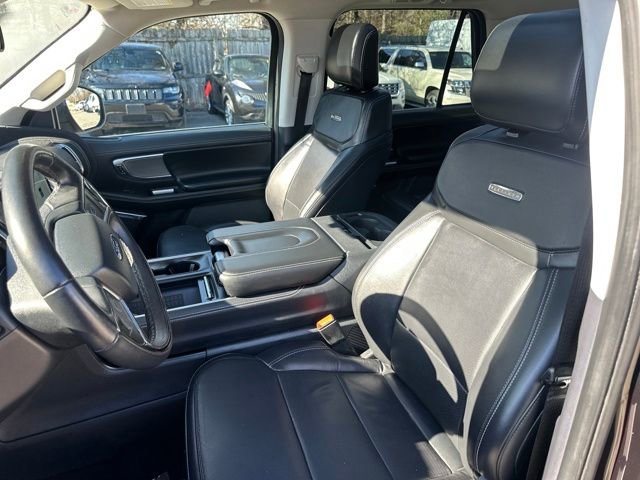 Certified 2025 Ford Expedition Platinum image 40