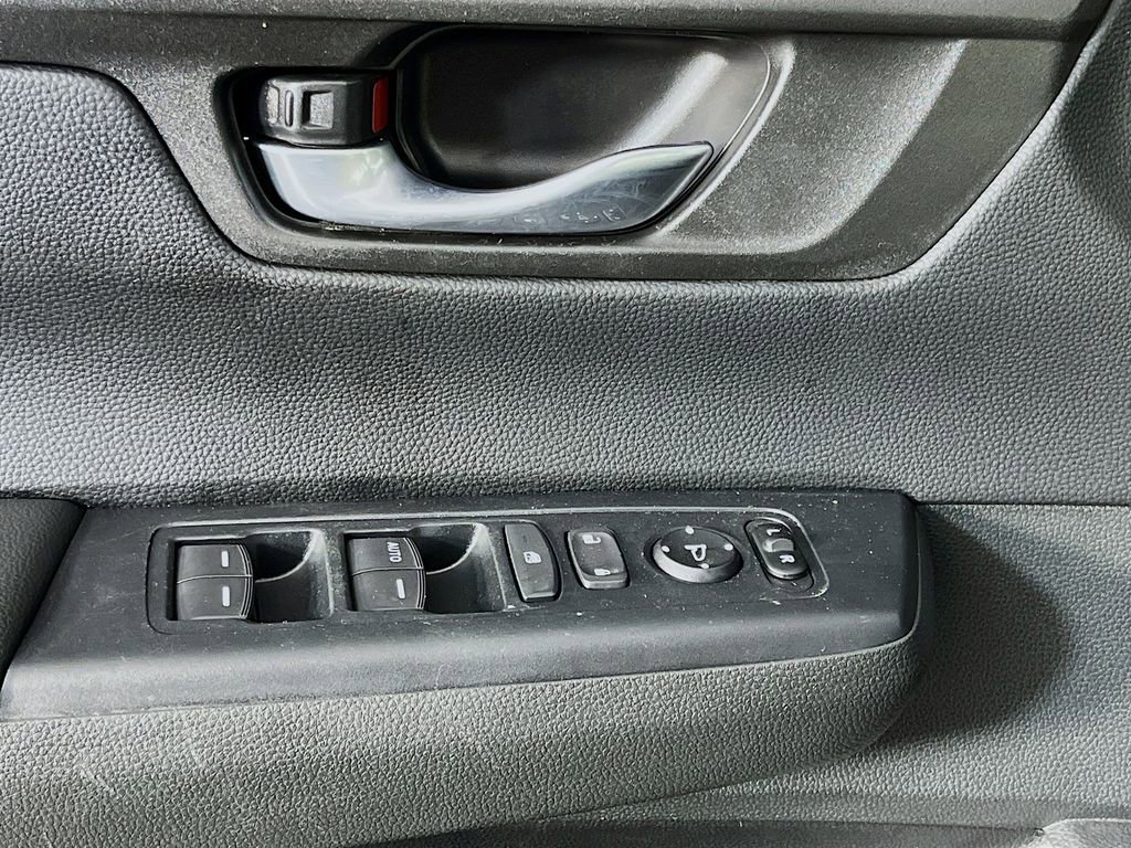 Used 2023 Honda CR-V LX image 23