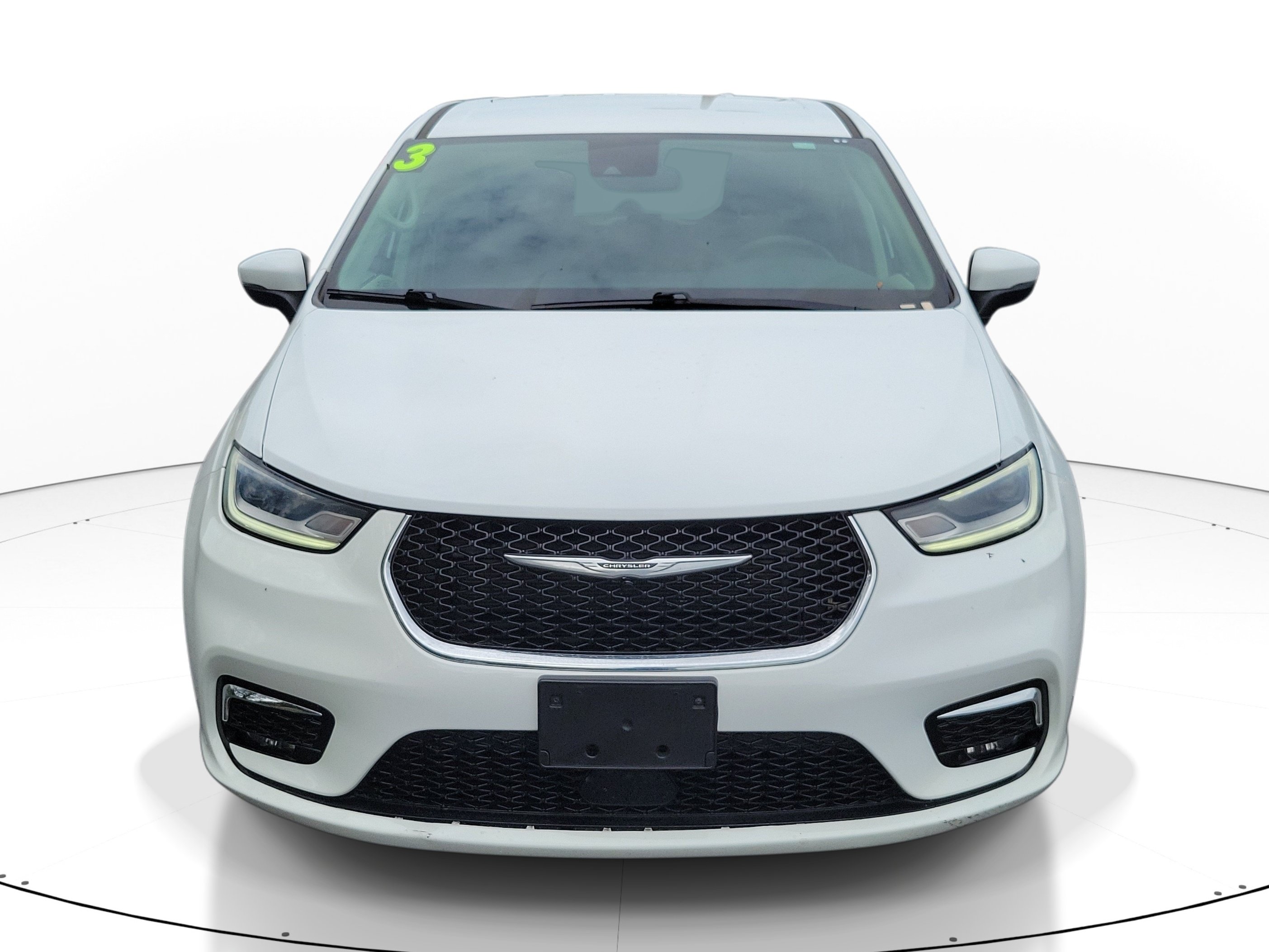 Used 2023 Chrysler Pacifica Touring-L FWD image 6