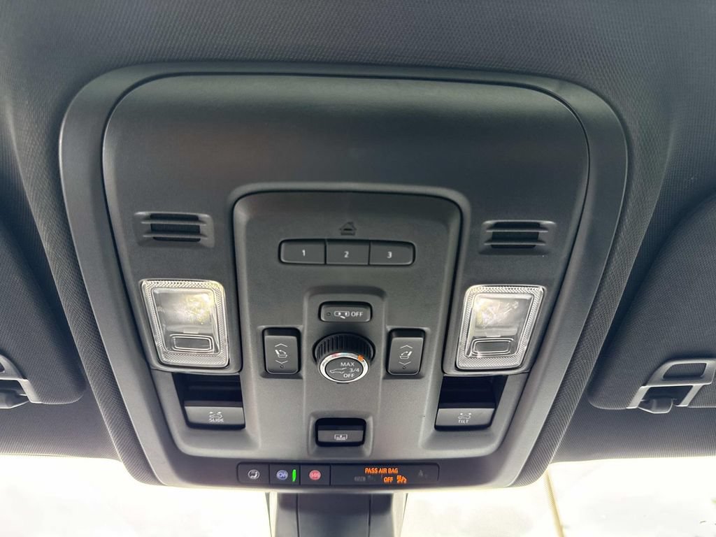 Used 2021 Chevrolet Tahoe High Country w/ Premium Package AWD/4WD image 44