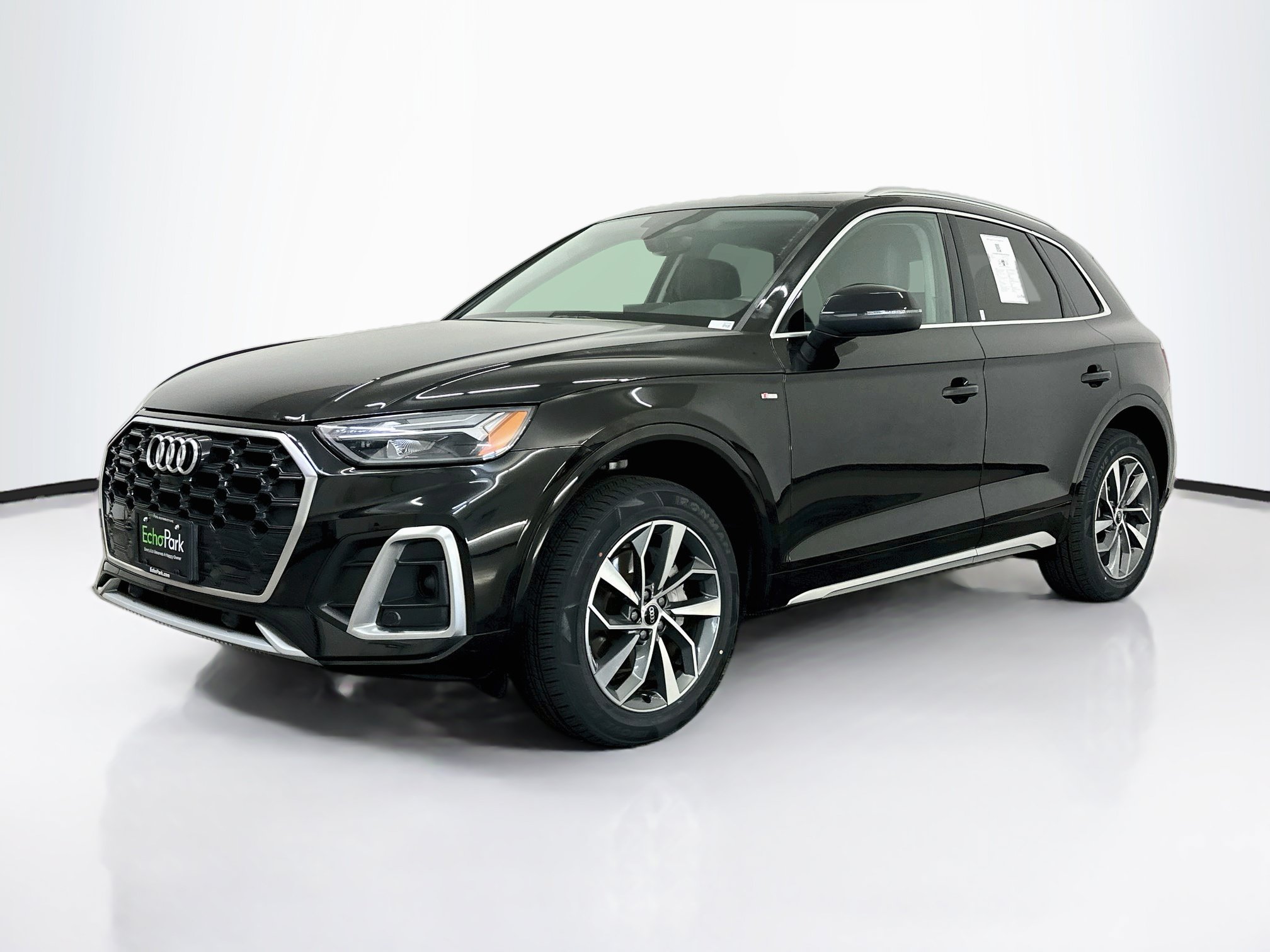 Used 2023 Audi Q5 2.0T Premium Plus w/ Premium Plus Package AWD/4WD image 3