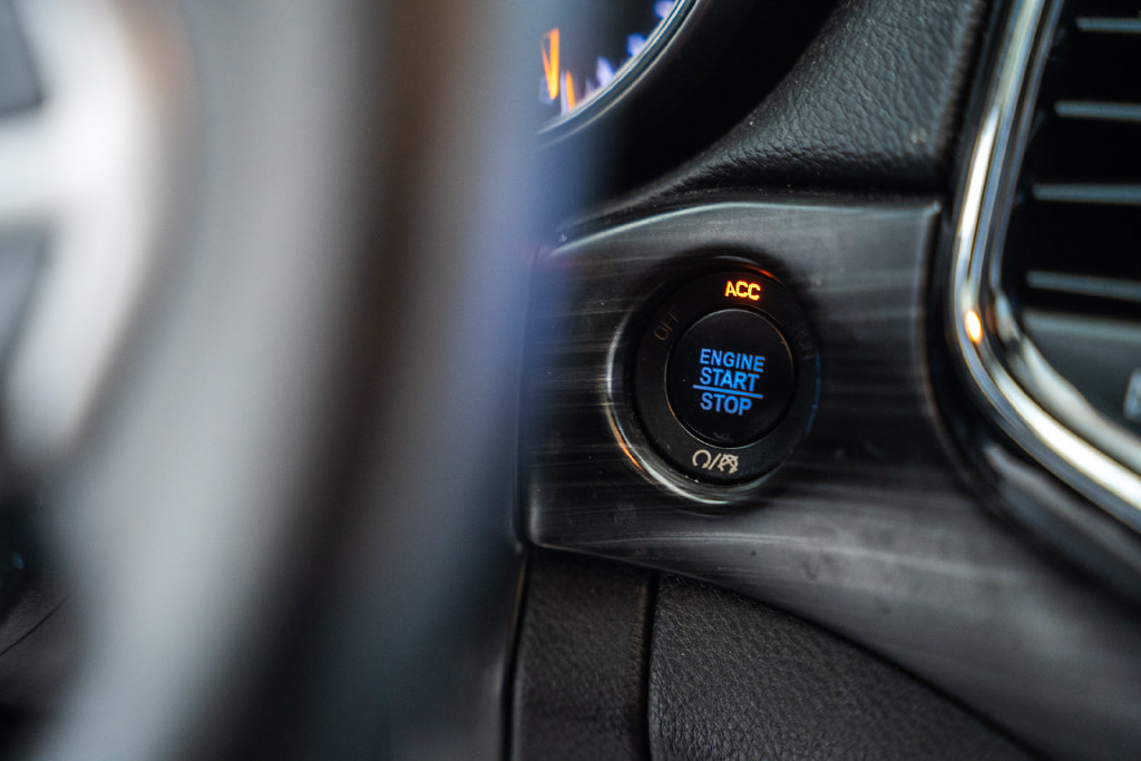 Used 2019 Jeep Grand Cherokee Altitude AWD/4WD image 29