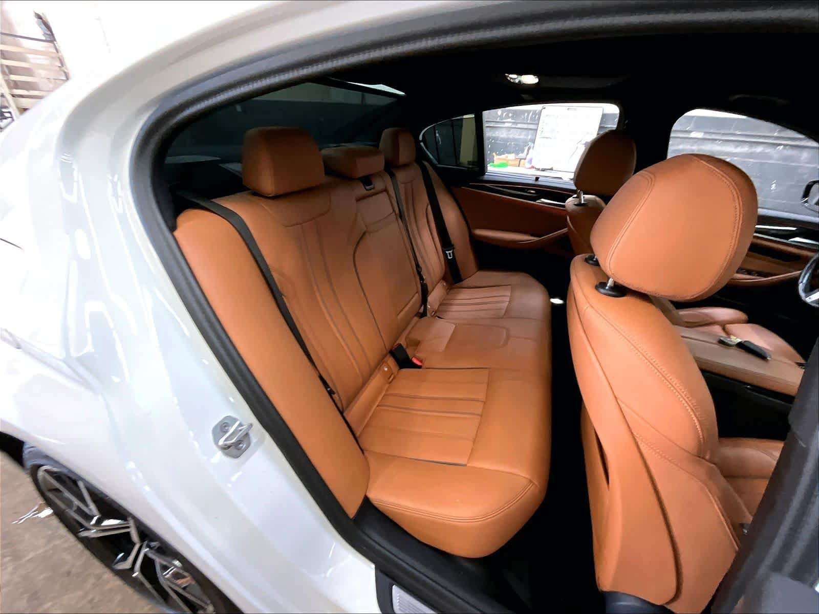 Used 2023 BMW 540i w/ Executive Package RWD image 30