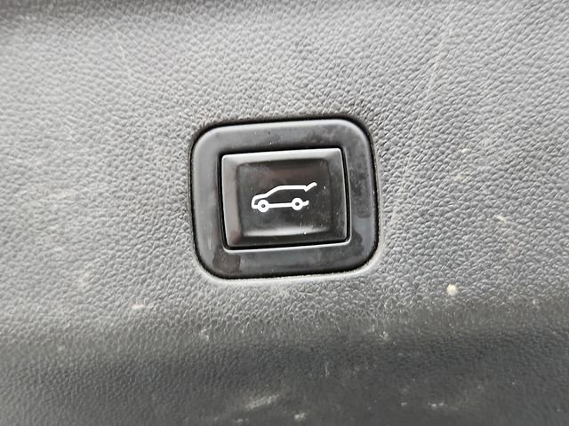 Certified 2023 GMC Yukon XL AT4 w/ Technology Package image 30