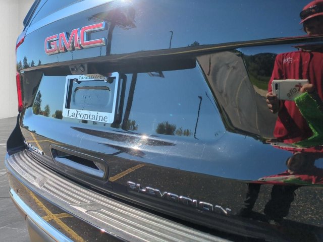 Used 2025 GMC Yukon Elevation w/ Technology Package AWD/4WD image 10