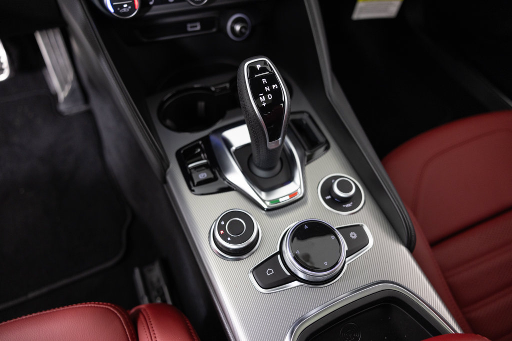 New 2026 Alfa Romeo Giulia AWD image 28