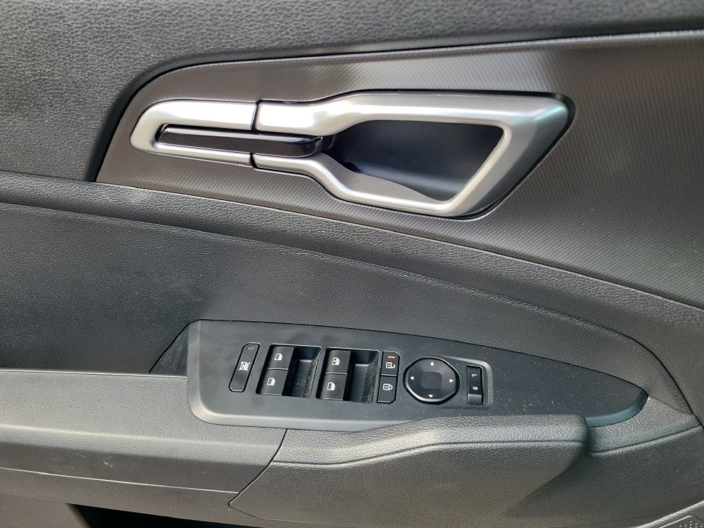 Used 2027 Kia Sportage LX FWD image 29
