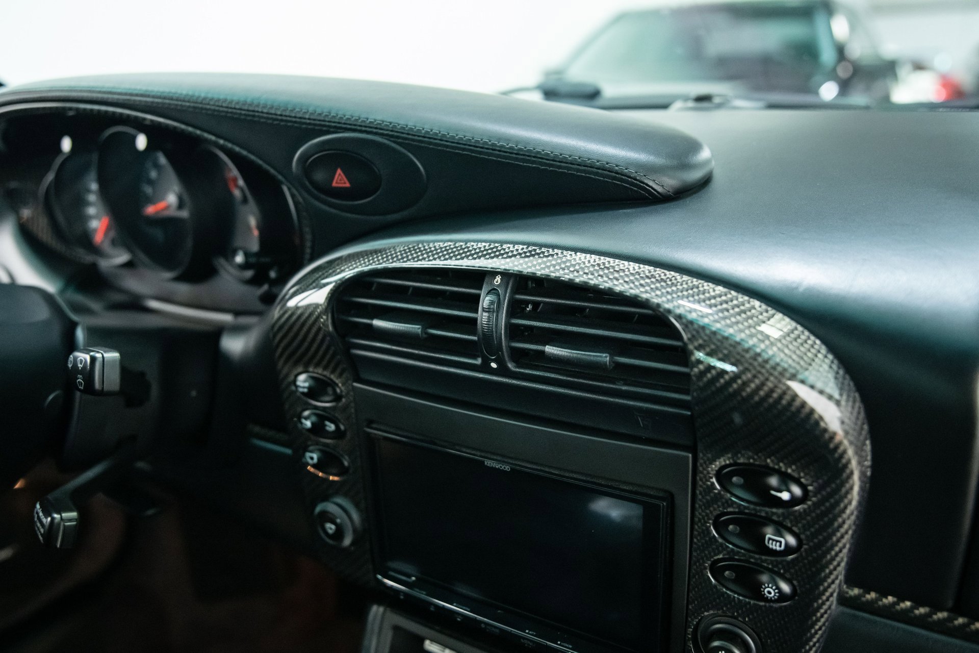 Used 2002 Porsche 911 Turbo AWD/4WD image 32
