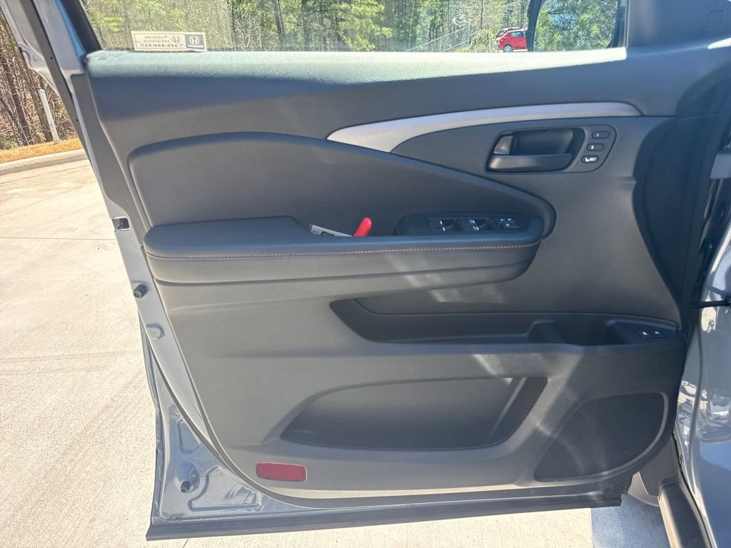 Certified 2023 Honda Passport TrailSport image 11