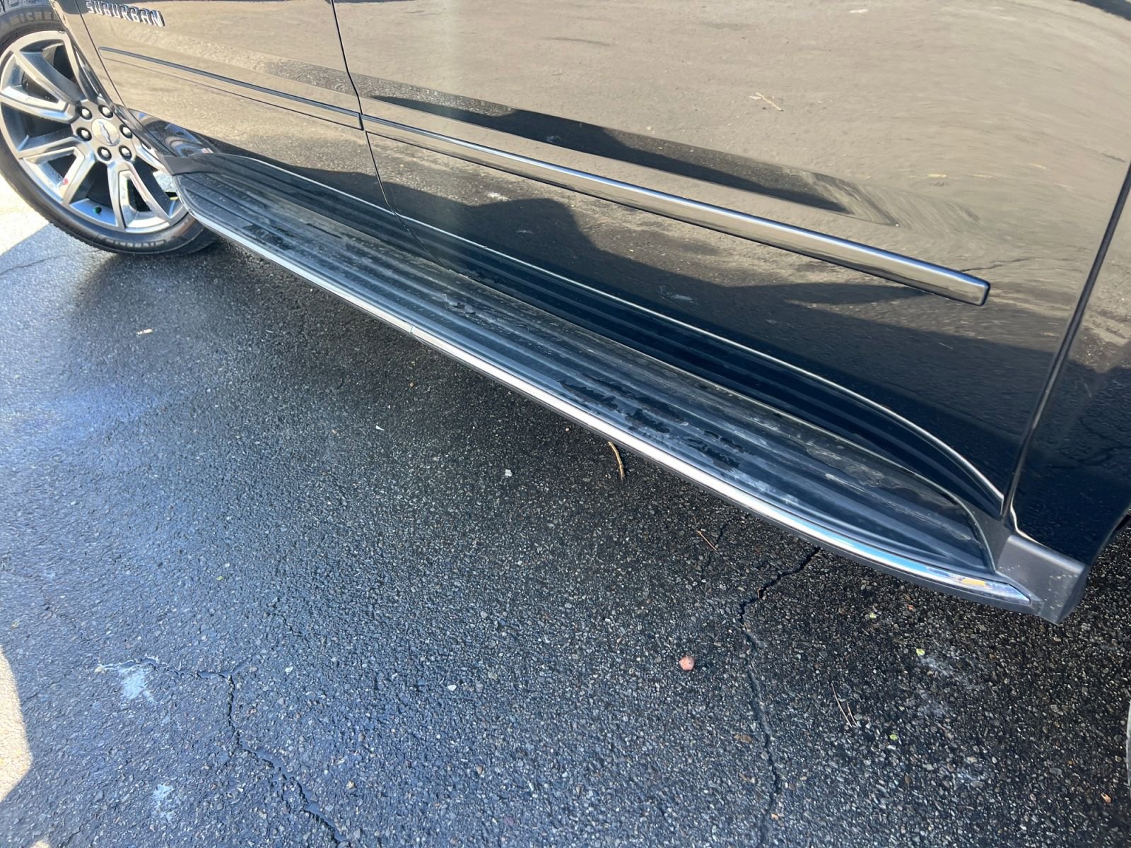 Used 2020 Chevrolet Suburban Premier image 38