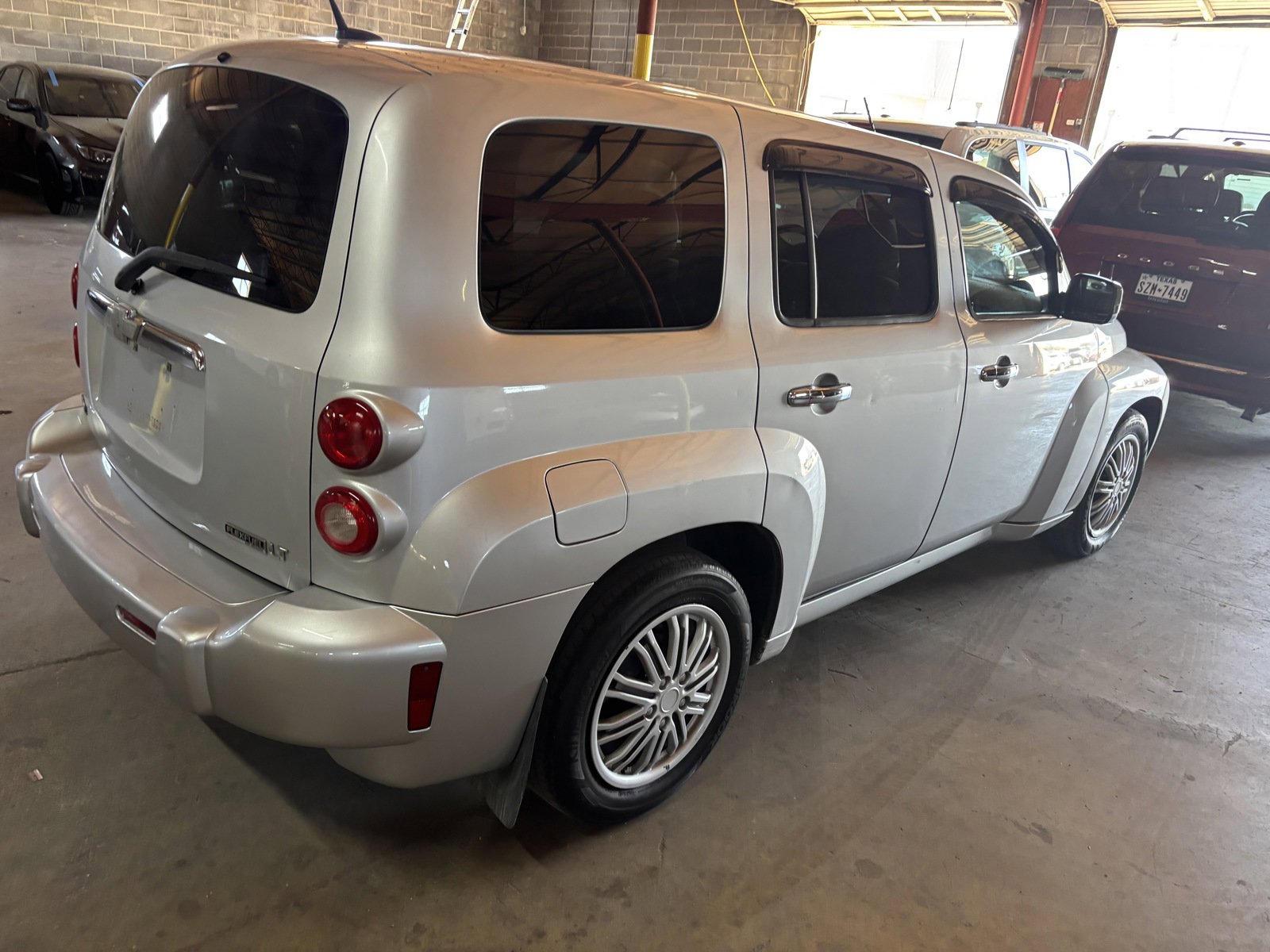 Used 2010 Chevrolet HHR LT image 5