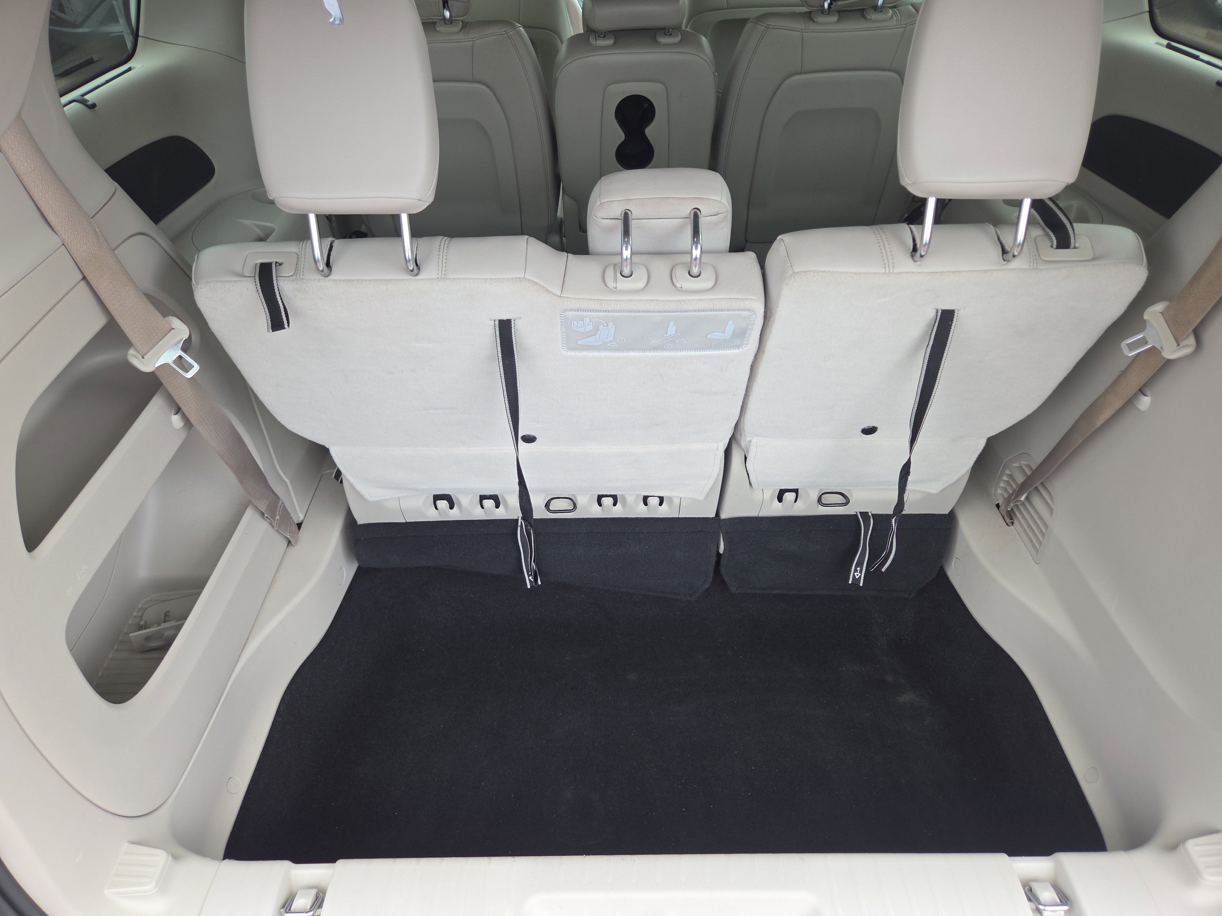 Used 2017 Chrysler Pacifica Touring-L FWD image 31