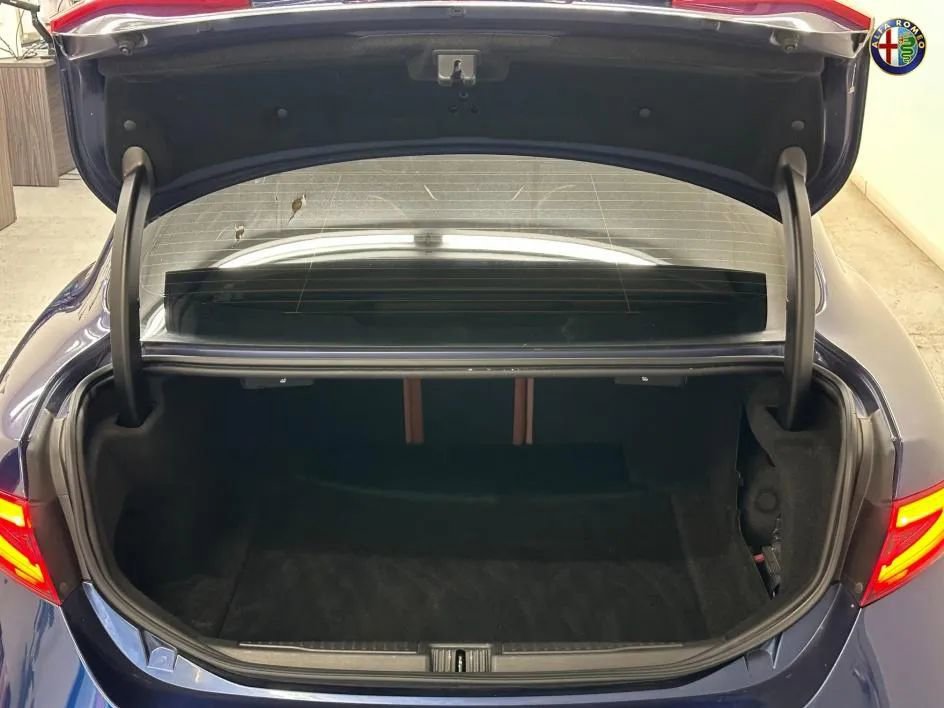 Used 2017 Alfa Romeo Giulia Ti w/ Leather Package image 22