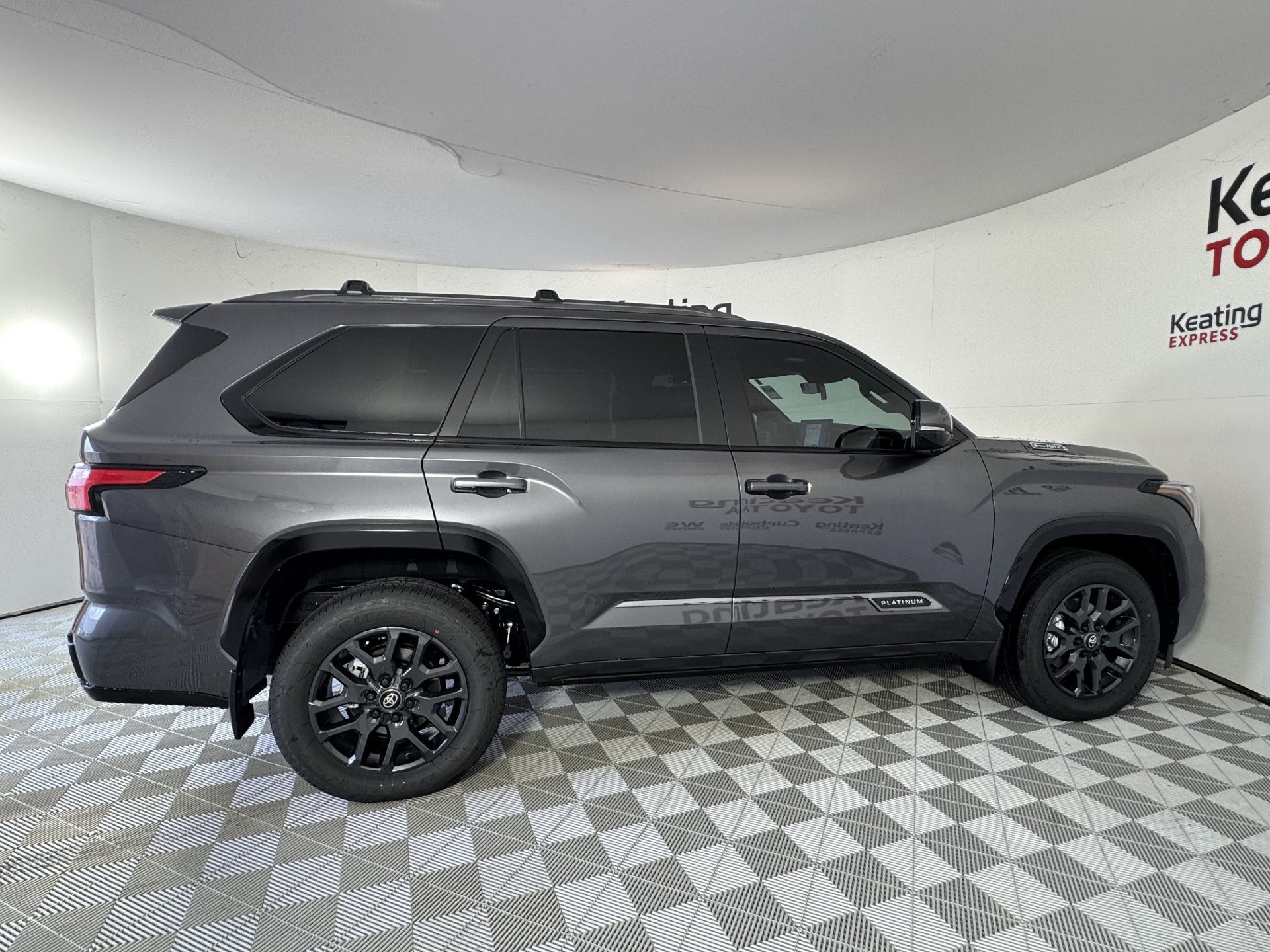 New 2026 Toyota Sequoia Platinum AWD/4WD image 4