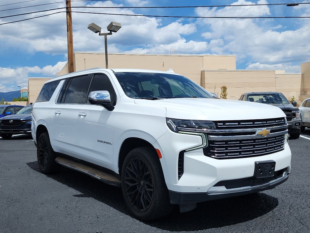 Used 2022 Chevrolet Suburban Premier AWD/4WD image 3