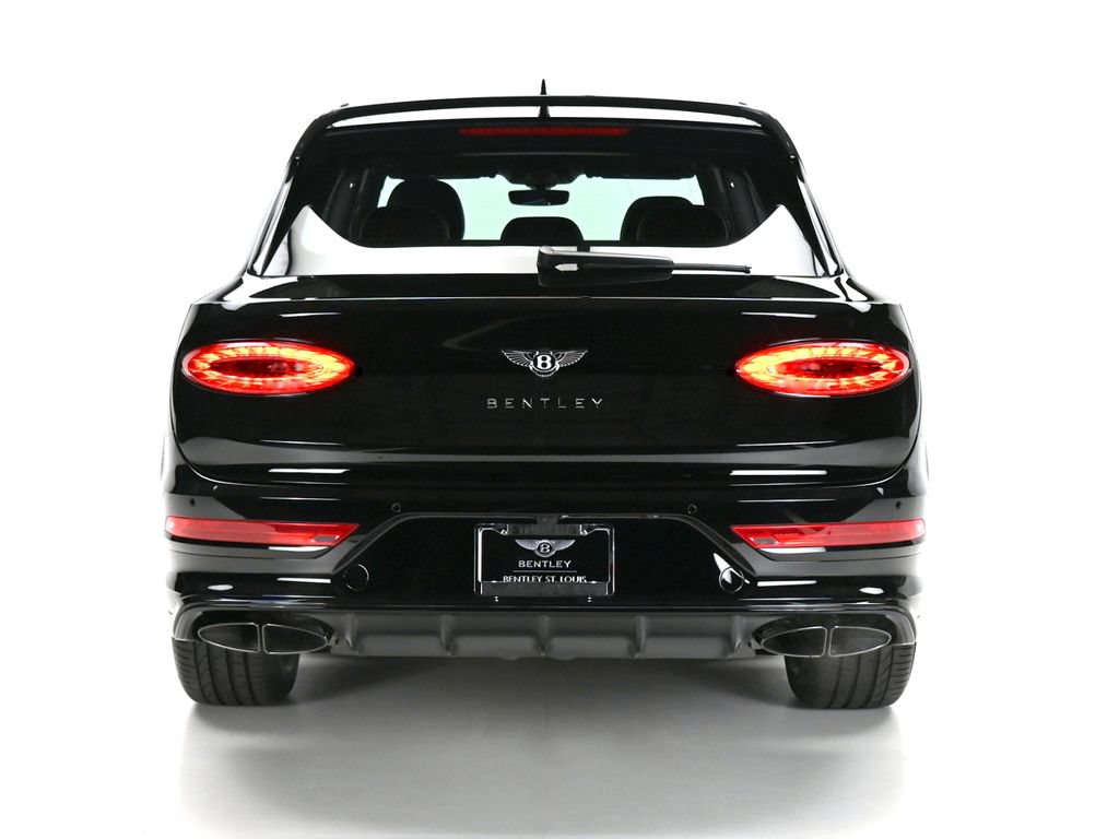 Used 2022 Bentley Bentayga AWD/4WD image 5