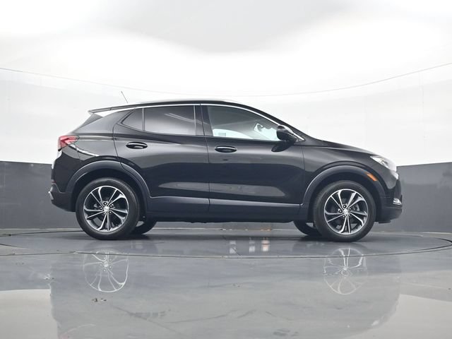 Certified 2021 Buick Encore GX Essence AWD/4WD image 24