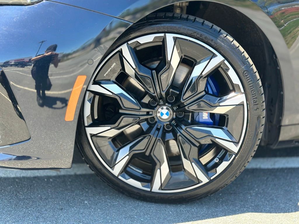 Certified 2024 BMW 540i xDrive w/ Executive Package AWD/4WD image 2