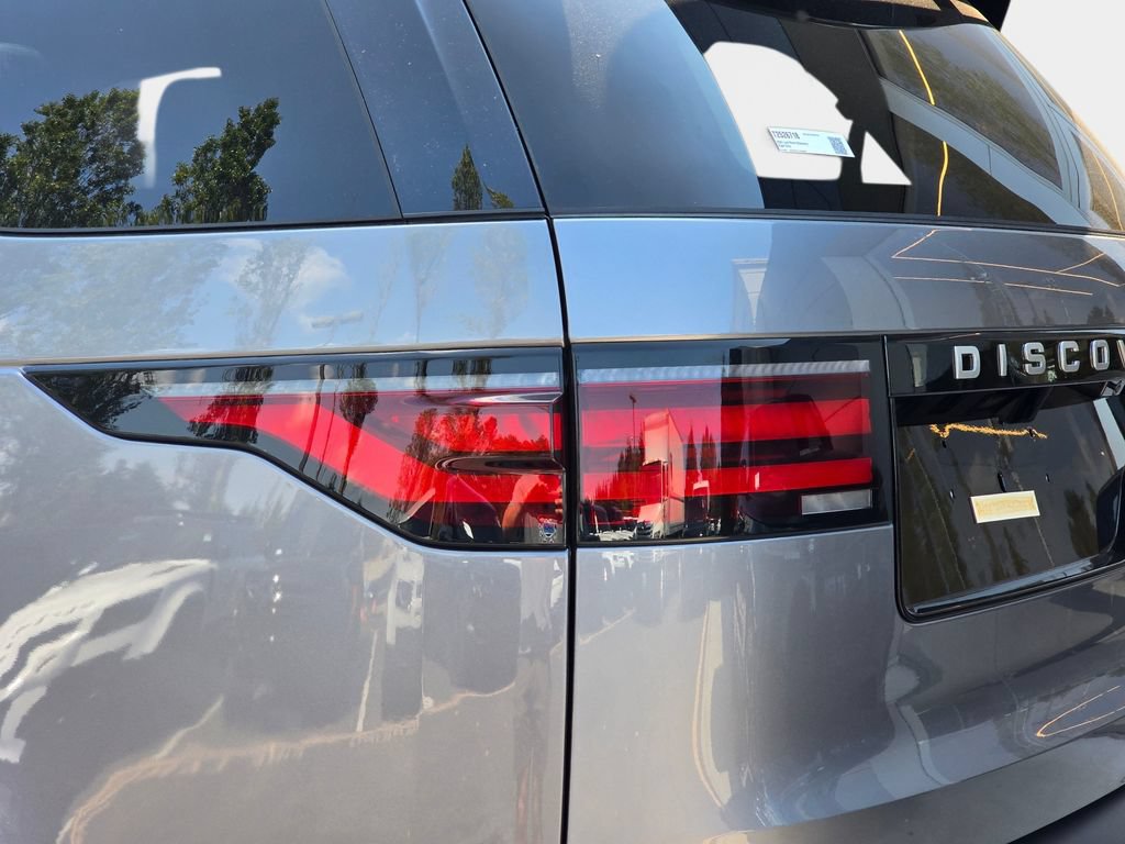 New 2026 Land Rover Discovery S AWD/4WD image 38