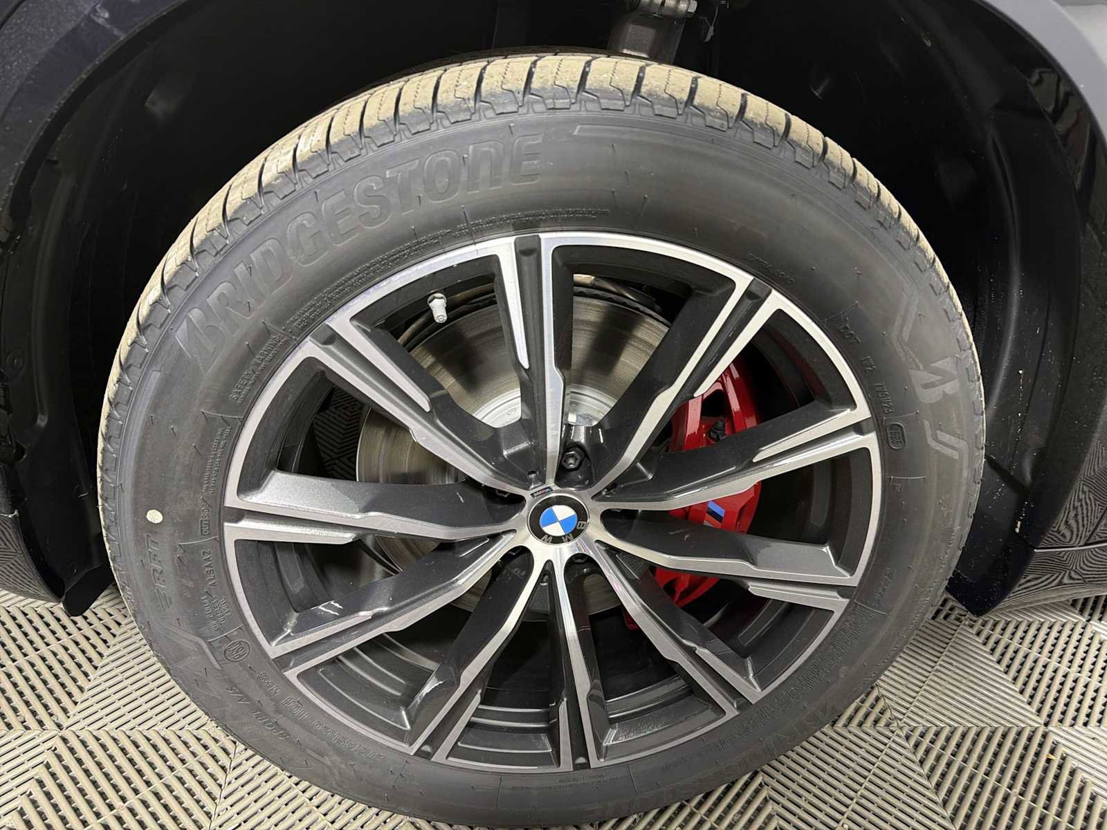 New 2026 BMW X5 xDrive40i w/ M Sport Package image 10