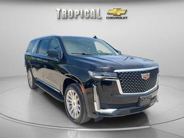 Used 2023 Cadillac Escalade ESV Premium Luxury AWD/4WD image 4
